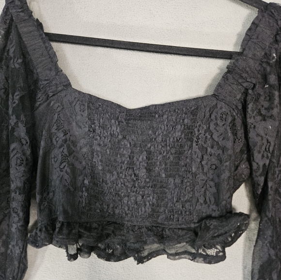 NWT Hot Topic Almost Famous Womens Medium Crop Top Shirt Goth Black Lace Fitted - Picture 11 of 11